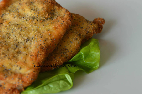 cotolette di pollo con papavero blu