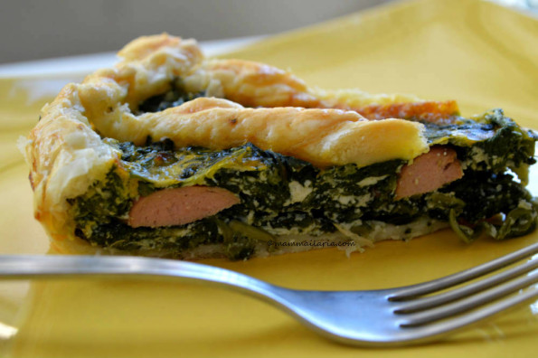 torta rustica saporita con erbette di campagna