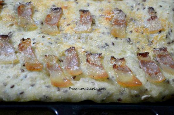 pizza con grana e guanciale 