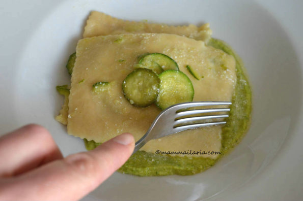 ravioloni ai fiori di zucca