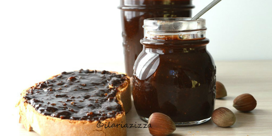 crema di nocciole fatta in casa simil nutella