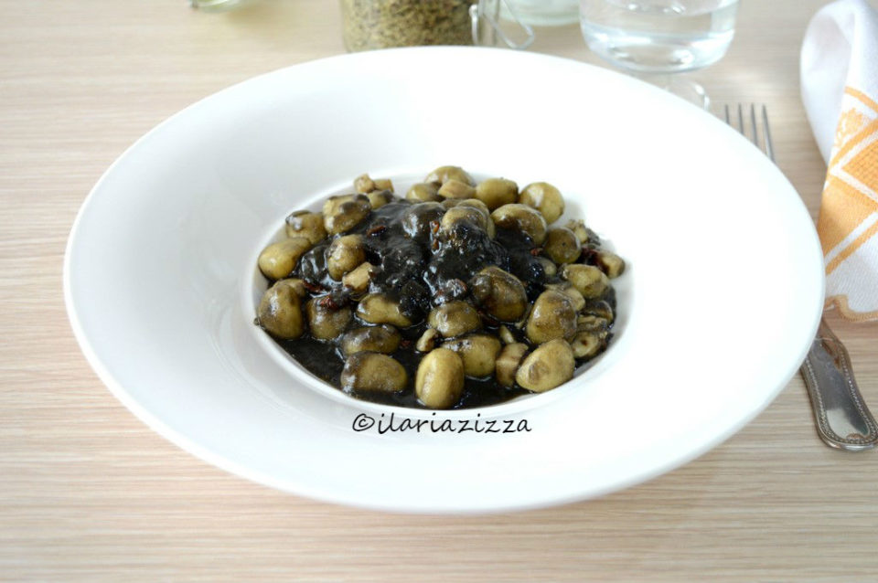 Pasta al nero di seppia